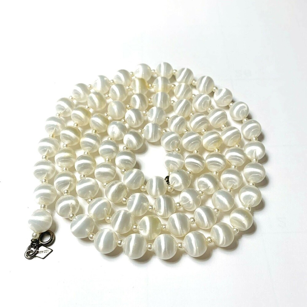 Vtg Sarah Coventry Necklace 36" White Satan Bead Cat's Eye Single Strand Signed